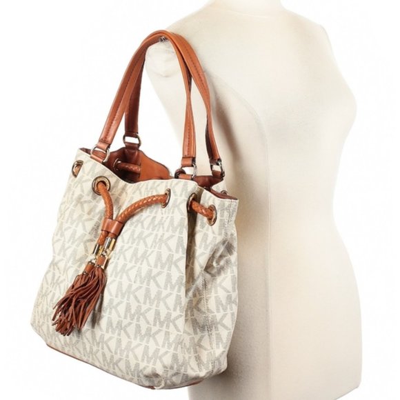 Michael Kors Tote Bag - Picture 4 of 10